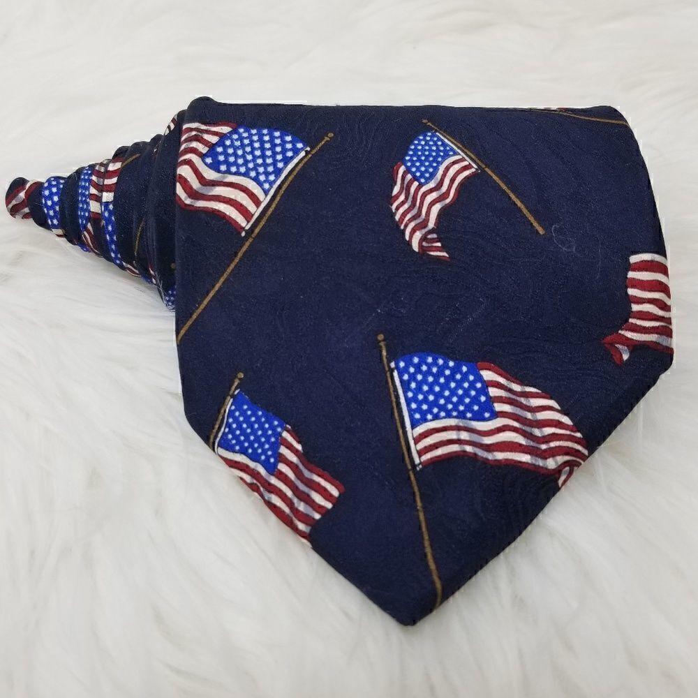 Americana Collection Mens Patriotic Flag Tie